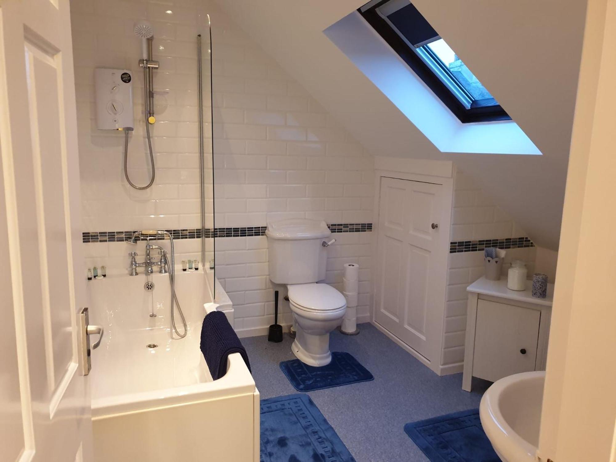 The Old Cornstore A Beautiful Suite Overlooking The Sea Drummore 外观 照片