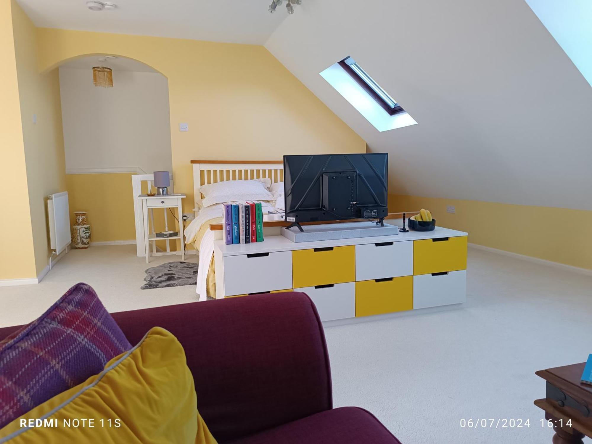 The Old Cornstore A Beautiful Suite Overlooking The Sea Drummore 外观 照片